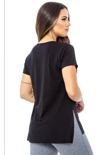 Camiseta Fitness Feminina Tapa Bumbum: Conforto e Estilo para Seus Treinos